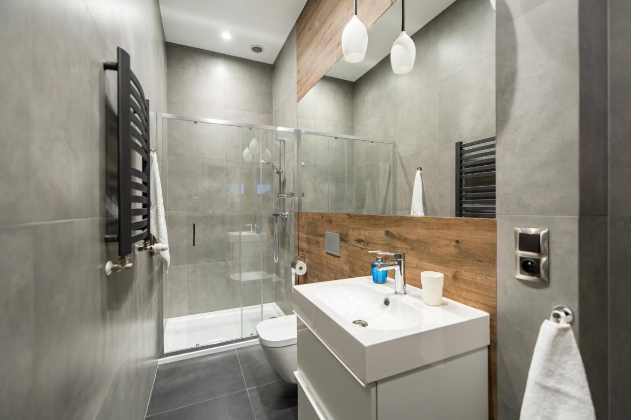 Neo Sky Apartment, Free Parking, 15 Min Walk Old Town&Kazimierz - By Homelike Krakow Exterior photo